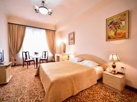 METROPOL HOTEL Yerevan، فندق في يريفان