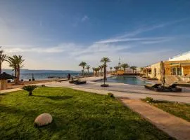 Luxotel Aqaba Beach Resort & Spa Only 15 years plus, hotel u gradu 'Aqaba'