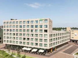 Holiday Inn Express - Almere, an IHG Hotel, отель в городе Алмере