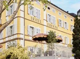 Hotel Jarolim, hotel in Brixen