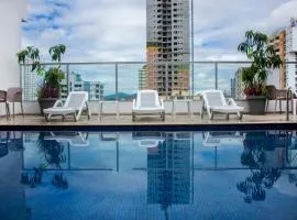 Ramada by Wyndham Panama Via Argentina, hotell i Panama by