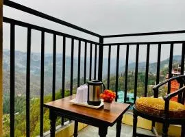 Hotel Aachman Regency with Rooftop Terrace, hotel em Shimla