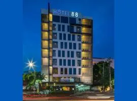 Hotel 88 Embong Malang Surabaya By WH, готель у Сурабаї