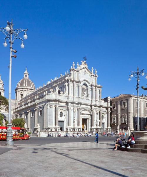 Salah satu landmark yang paling sering dikunjungi di Catania.