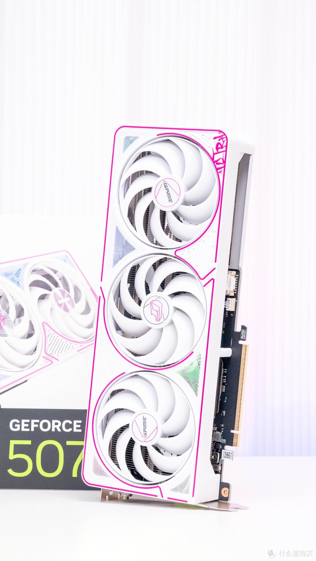 用颜值开路：七彩虹iGame RTX 5070 Ultra W OC 12GB显卡评测