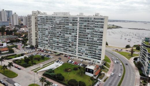 Apartamento frente al Puerto del Buceo