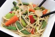 Vegetable Lo Mein Delight