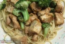 Chicken Lo Mein with Broccoli