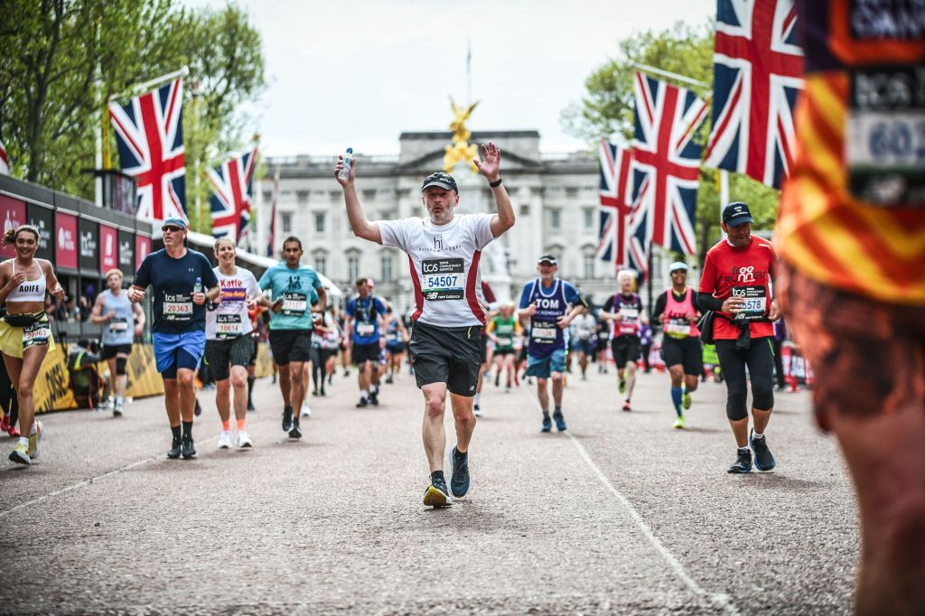 Me [centre] and other runners in front of Buckingham Palace