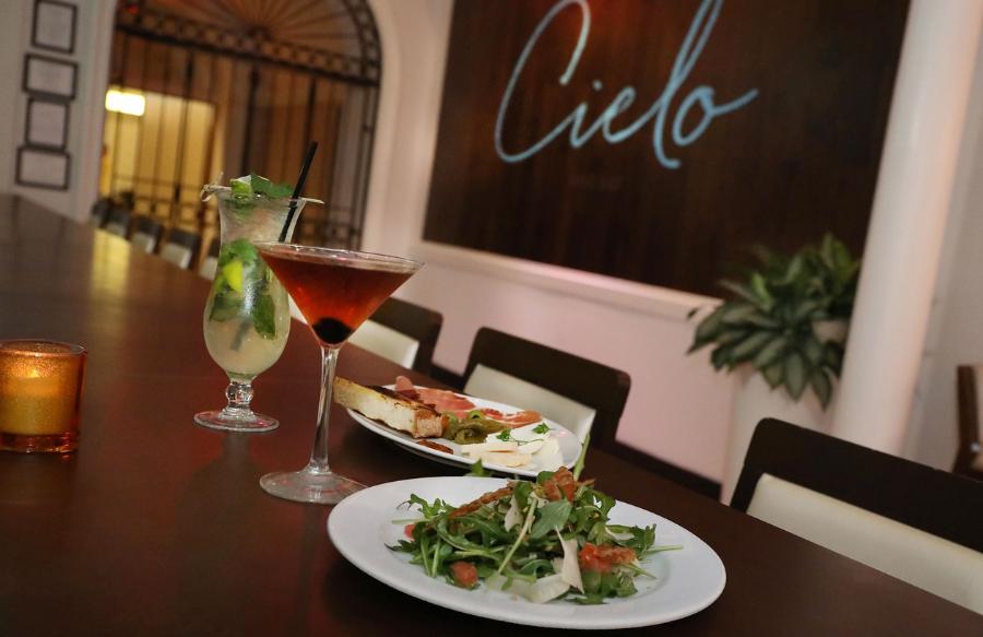 Happy Hour at Cielo Wine Bar