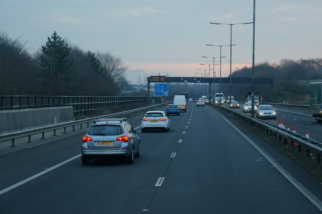 M4 eastbound towards junction 43 © Ian S cc-by-sa/2.0 :: Geograph ...