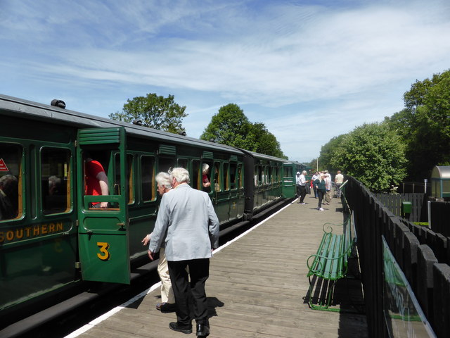 Train loading at Smallbrook Junction Station