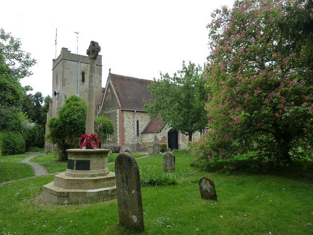 Selborne - St Mary's church and War Memorial