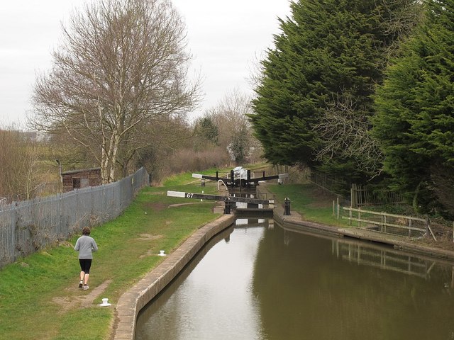 Crow's Nest Lock, with jogger