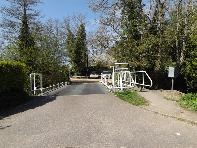 Entrance to Lemsford Mill