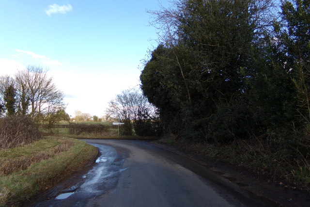 Little Almshoe Lane, Redcoats Green