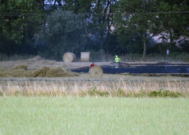 Farm fire near to Waltham on the Wolds 009