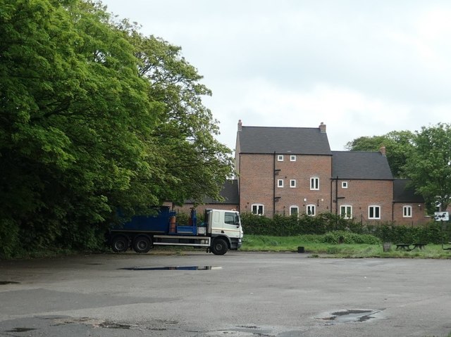 New housing near Shardlow Marina