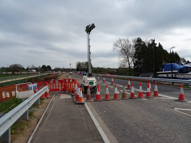 Roadworks raising the A4104