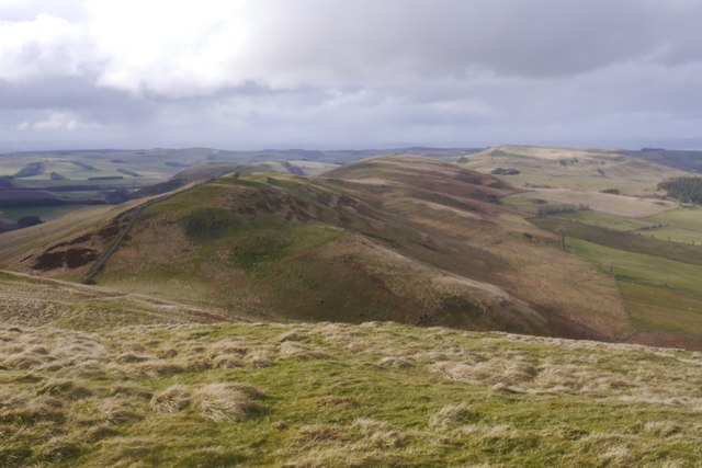 Latchly to Staerough Hill ridge