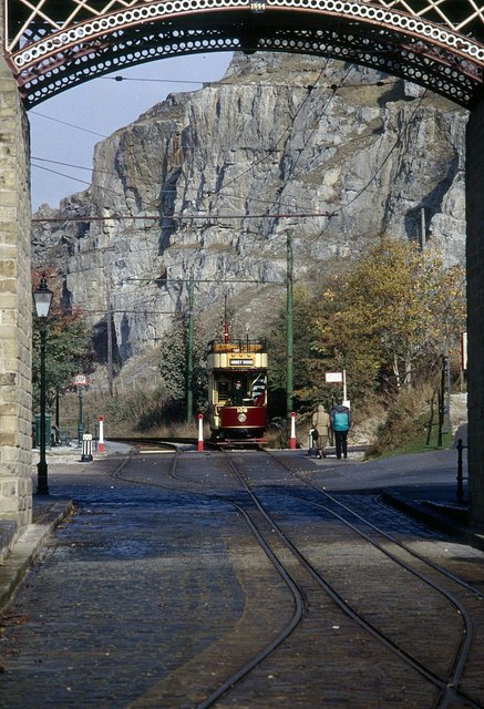 London County Council Tramways 106 approaching the Bowes Lyon bridge, 1989