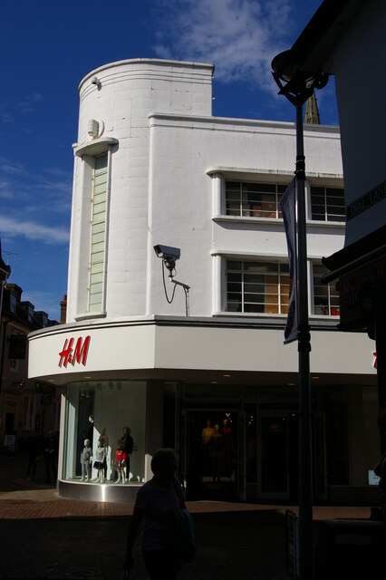 Ipswich: Art-Deco shop on Tavern Street