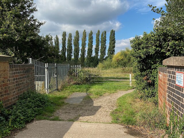 North end of Leam Road bridge, Myton