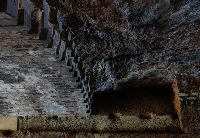 Brickwork in Dunsley Tunnel No 31