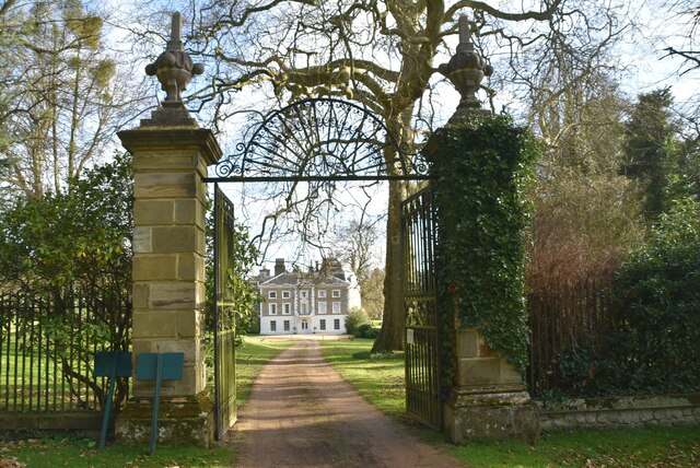 Gateway to Oxon Hoath