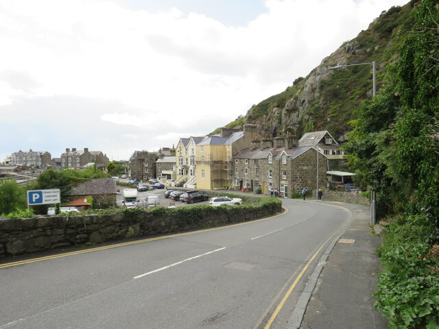 A496 entering Barmouth