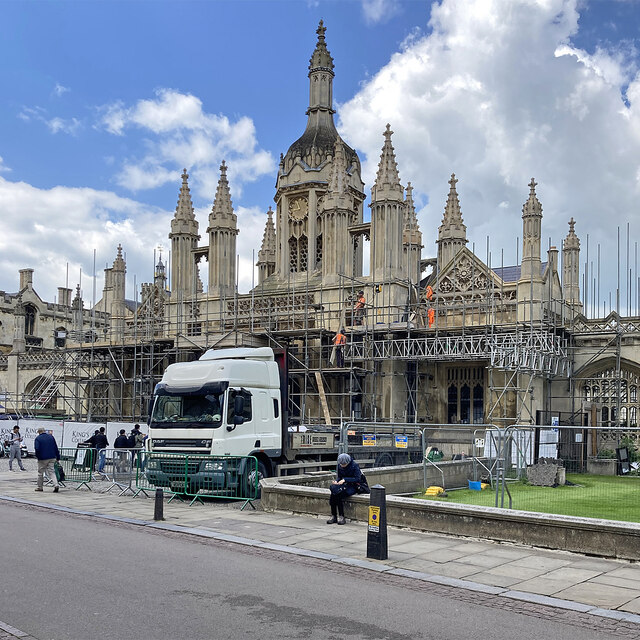 Scaffolders at King's