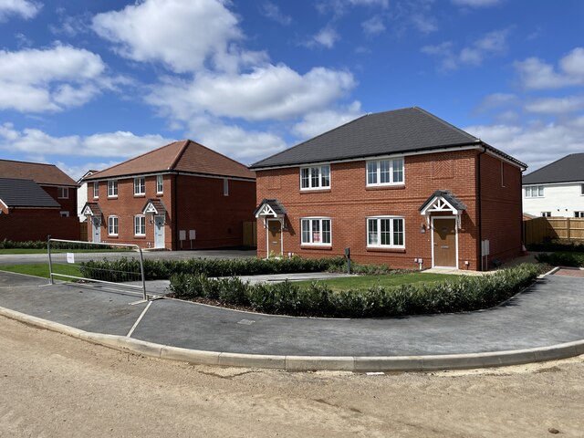 New builds in Long Close