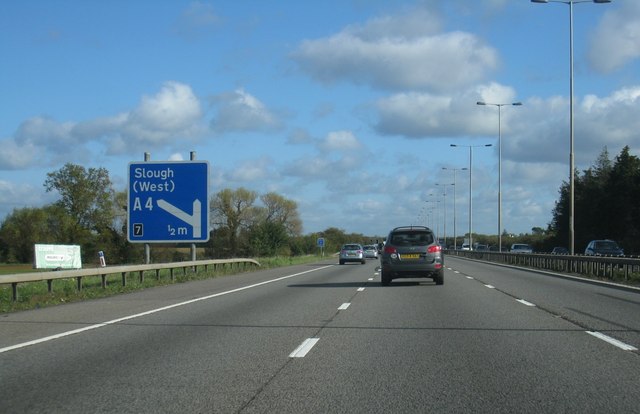 Approaching junction 7 (M4) © Mr Ignavy :: Geograph Britain and Ireland