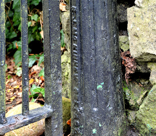 Church gate, Whitehouse, Newtownabbey (2)