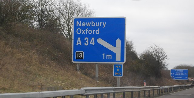 M4, 1 mile to Junction 13 © N Chadwick cc-by-sa/2.0 :: Geograph Britain ...