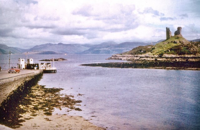 Kyleakin slipway, car ferry and Caisteal Maol