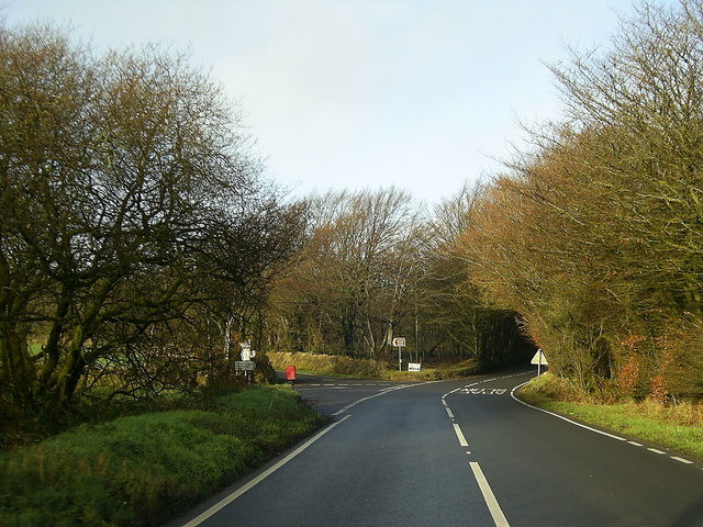 Road Junction and Postbox near Maudland House