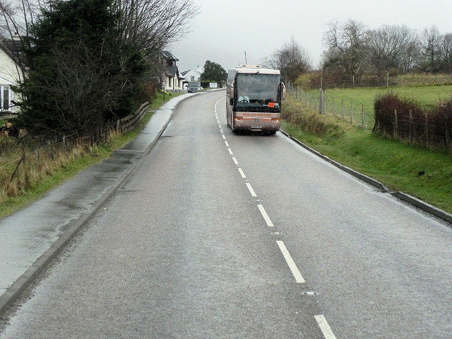 Highland Tour Coach at Airds