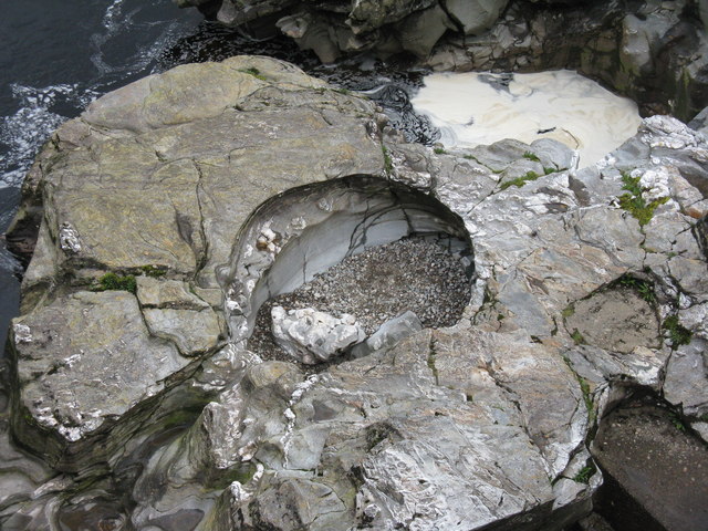 Rock pestle and mortar at Eas Urchaidh