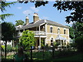 TQ0666 : House on the banks of the Thames by steve