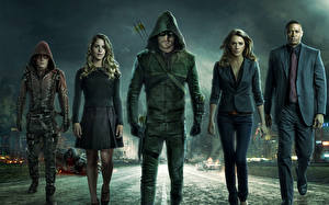 Papel de Parede Desktop Katie Cassidy Willa Holland Homem Arqueiros Capuz Arrow 2012 Filme Celebridade Meninas