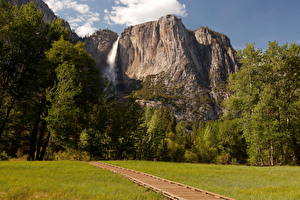 Tapety na pulpit Parki Stany zjednoczone Wodospady Yosemite Skała Natura