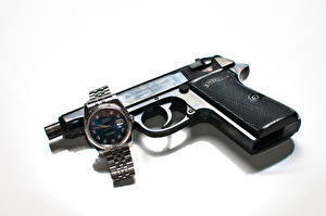 Sfondi desktop Pistola Orologio Orologio da polso Walther Esercito