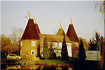 TQ6545 : Romany Oast, Whetsted Road, Five Oak Green, Kent by Oast House Archive