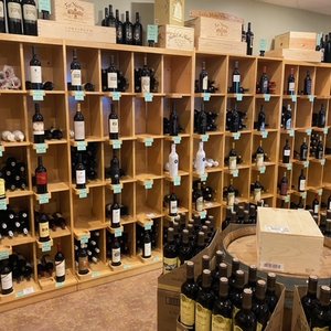 Colonial Wine & Spirits on Yelp