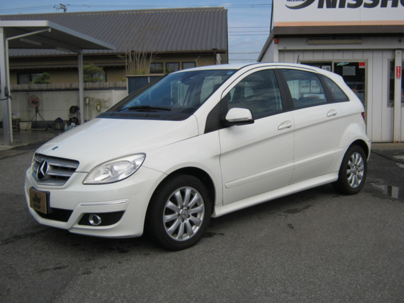 MERCEDES-BENZ B-CLASS