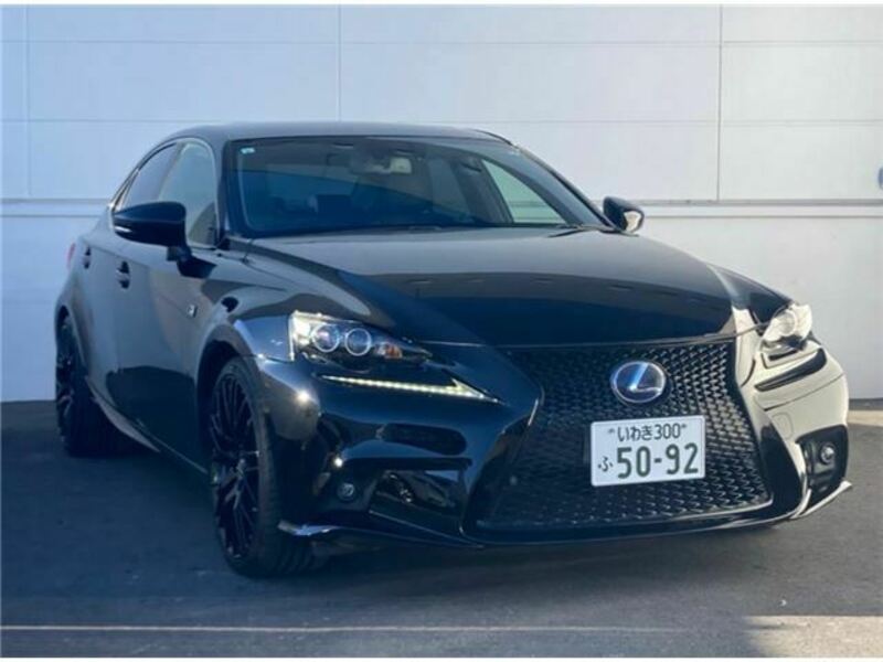 LEXUS IS