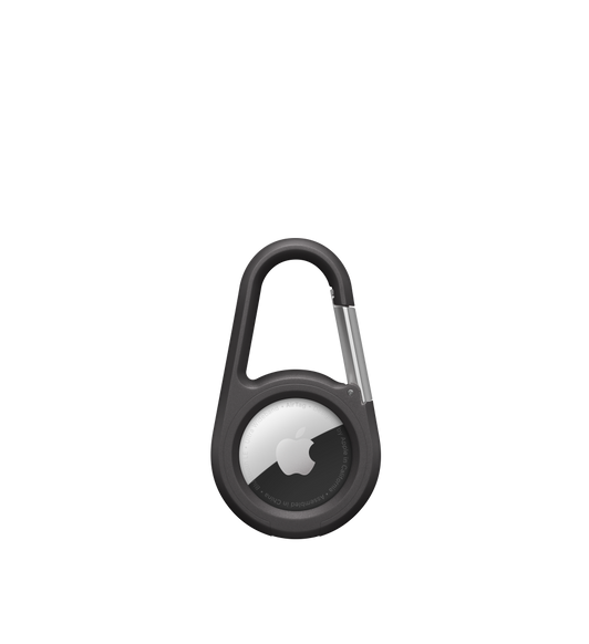 Der Belkin Secure Holder mit Karabiner in Schwarz mit eingesetztem AirTag und sichtbarem Apple Logo.