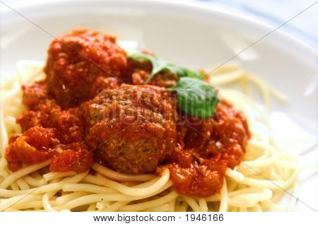  Plaat van gehaktbal In tomatensaus met Spaghetti