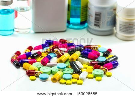 Diferent Tablets Pills Capsule Heap Mix